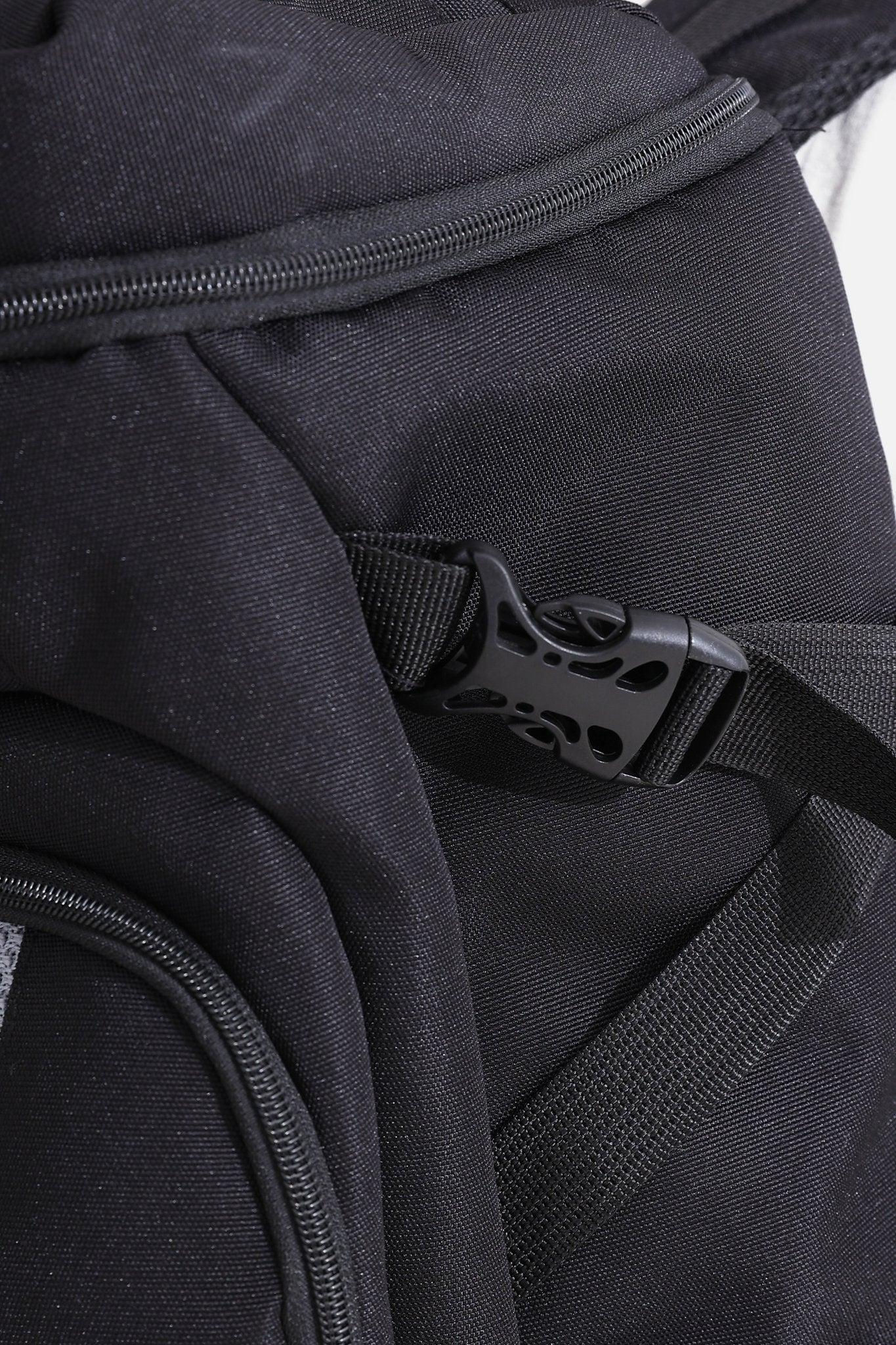 Black Transforma Backpack - Sigma Fit