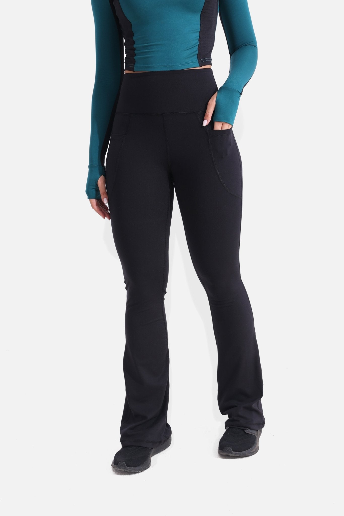 Black Yoga Flare Pants - Sigma Fit