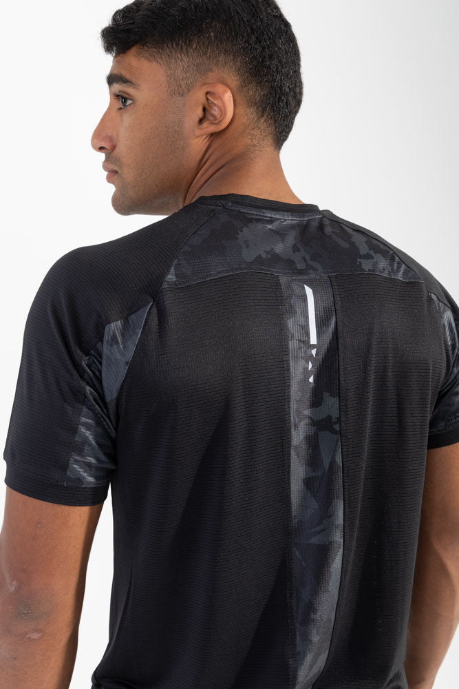 Black Dynamic PRO-Dri Tee back panel detail - Sigma Fit