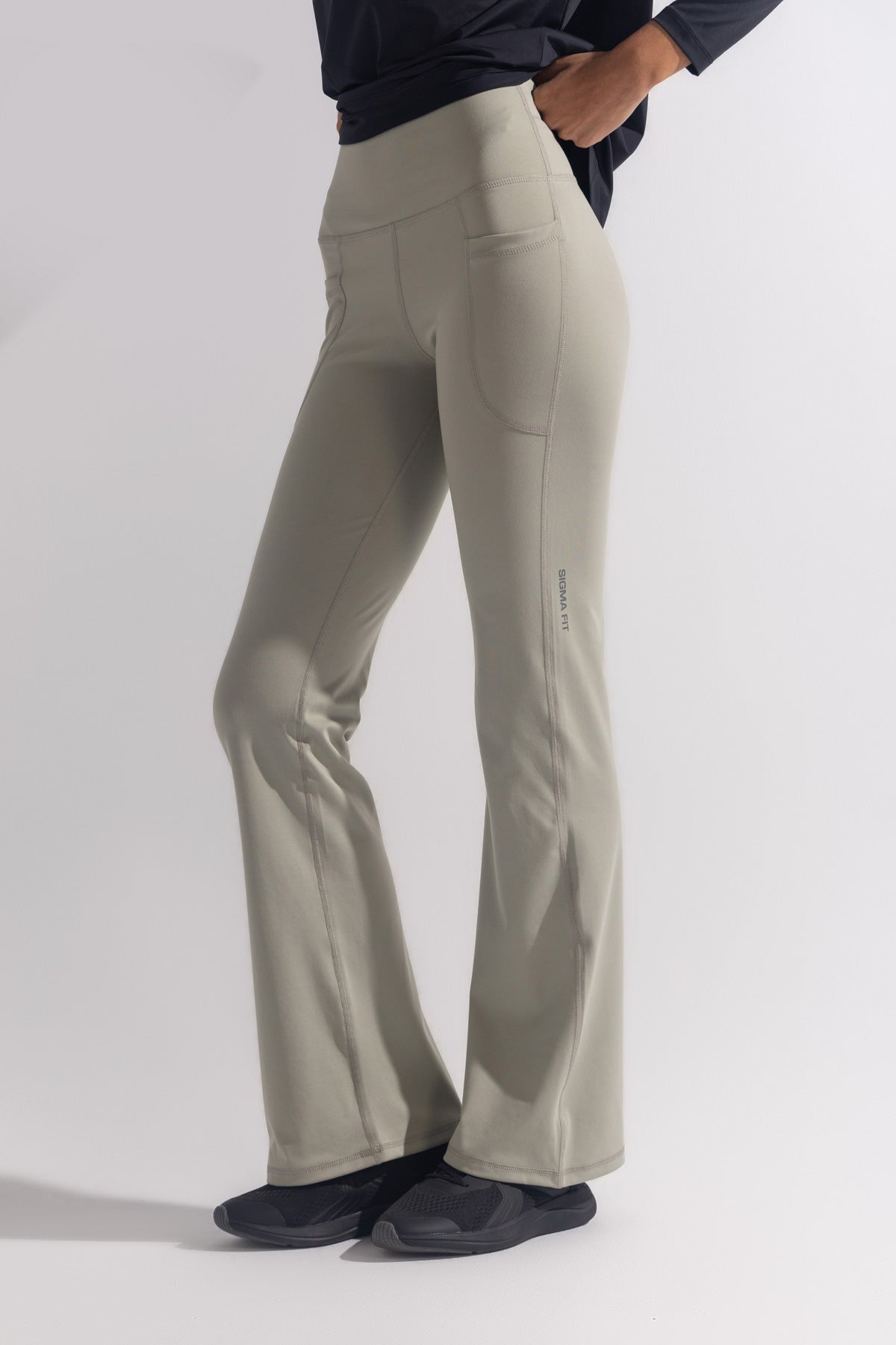 Mint Yoga Flare Pants - Sigma Fit