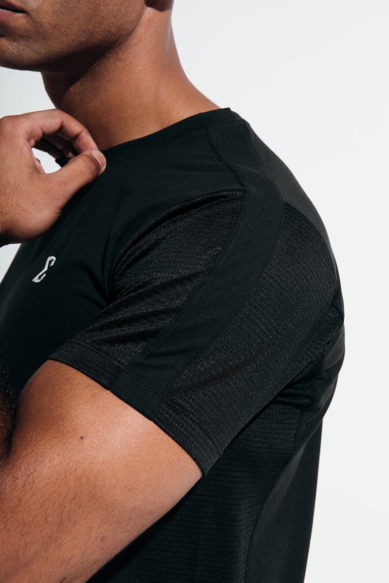 Black Contrast Tee - Sigma Fit