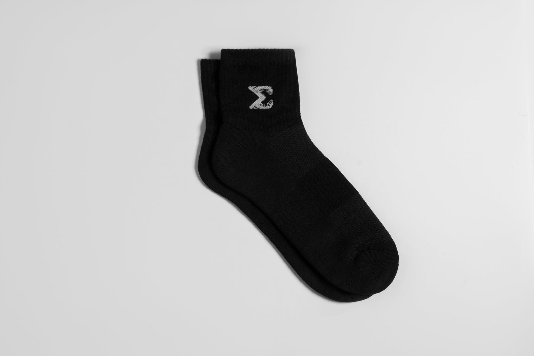 Black Short Crew Socks - Sigma Fit