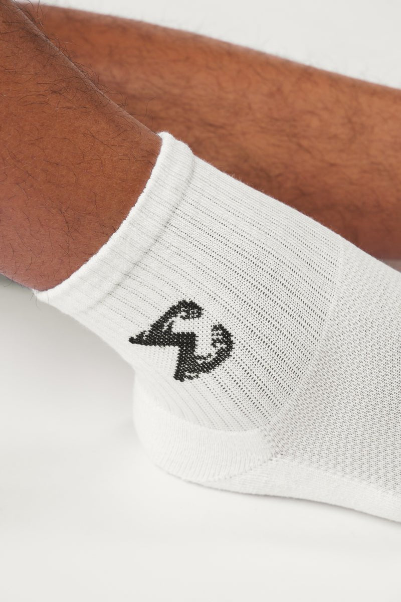 White Short Crew Socks - Sigma Fit